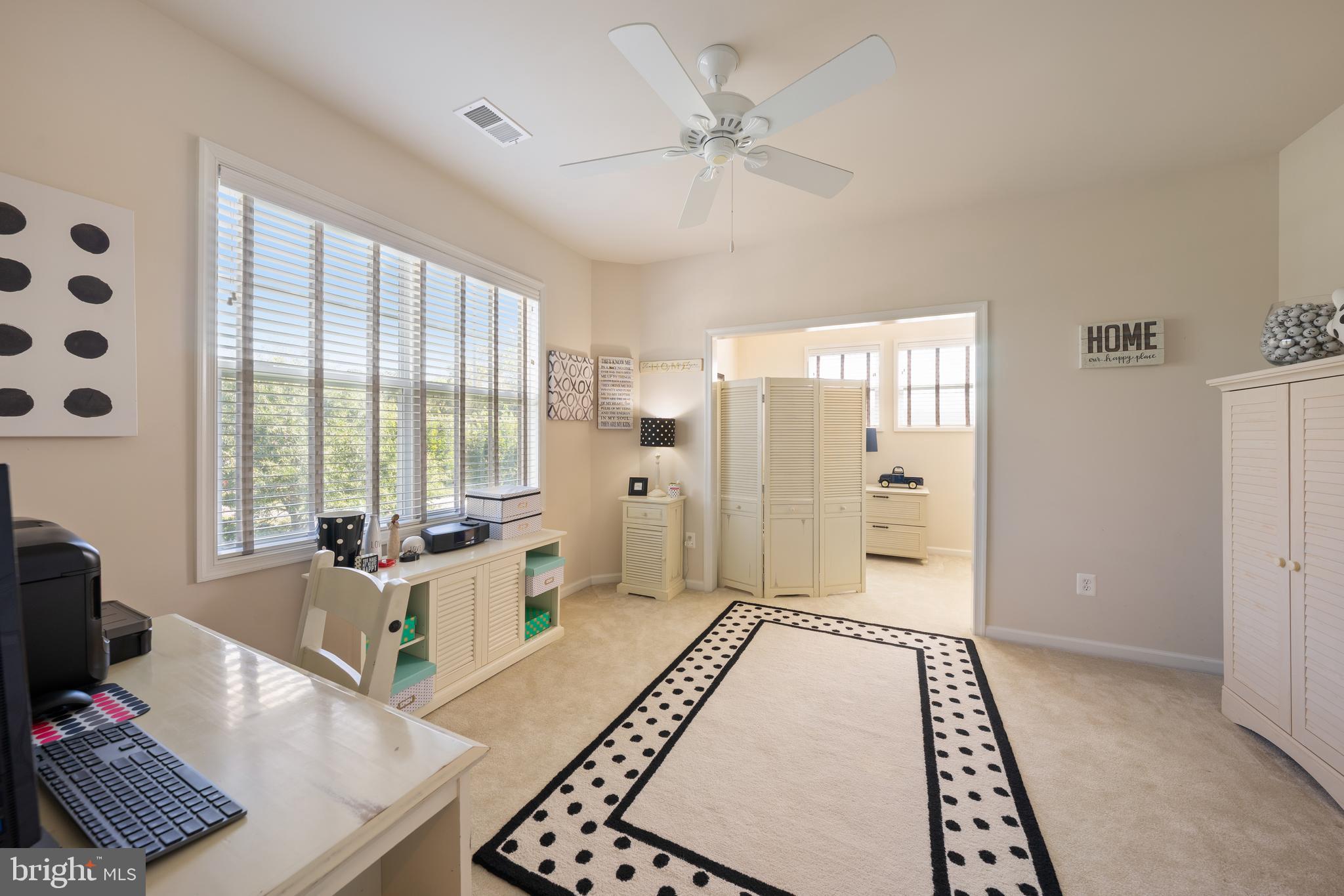 400 Shipyard Way Solomons, MD 20688 - Photo 47 of 100 Upper level Bedroom 4