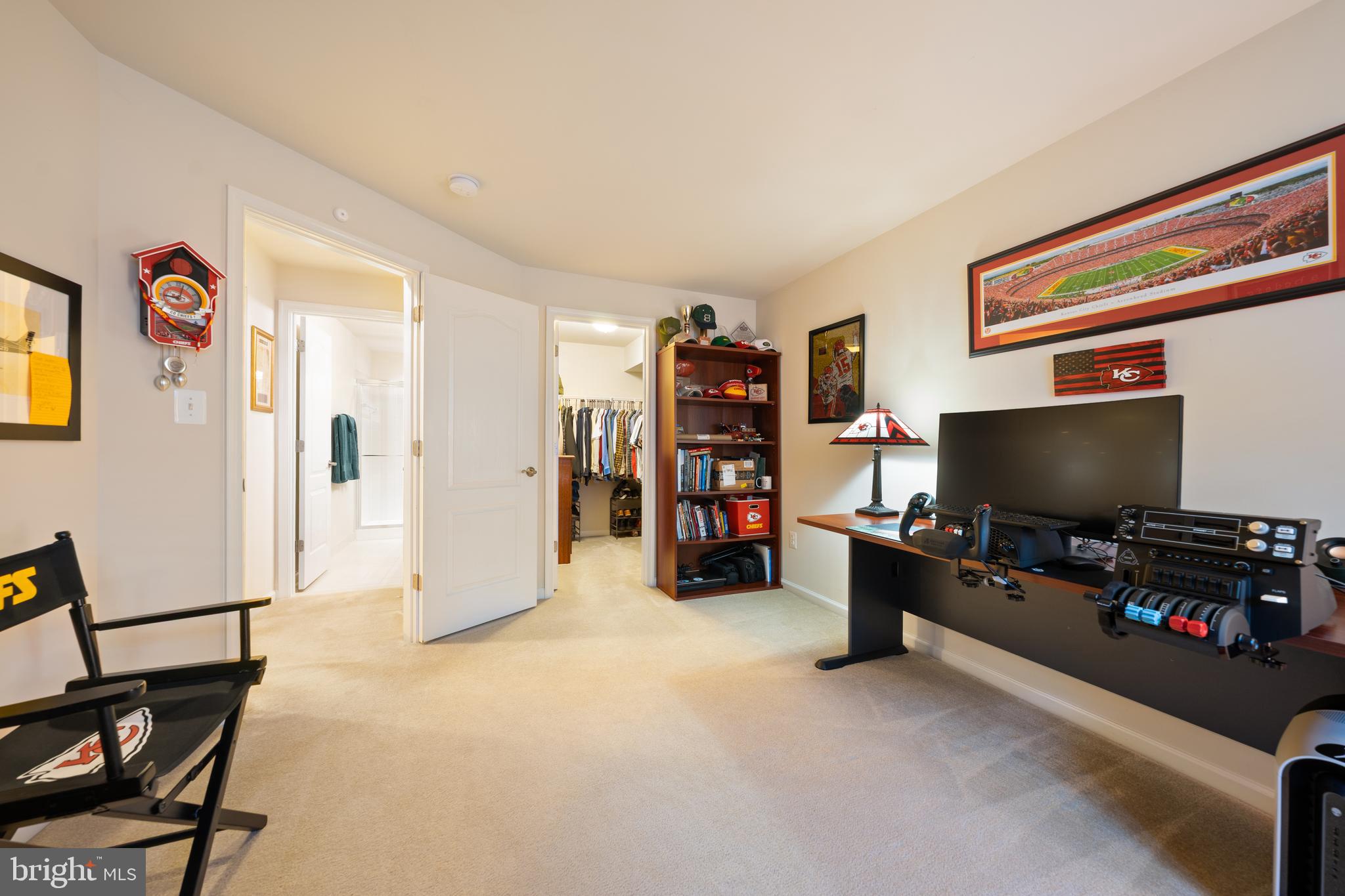 400 Shipyard Way Solomons, MD 20688 - Photo 60 of 100 a living room with furniture and a flat screen tv