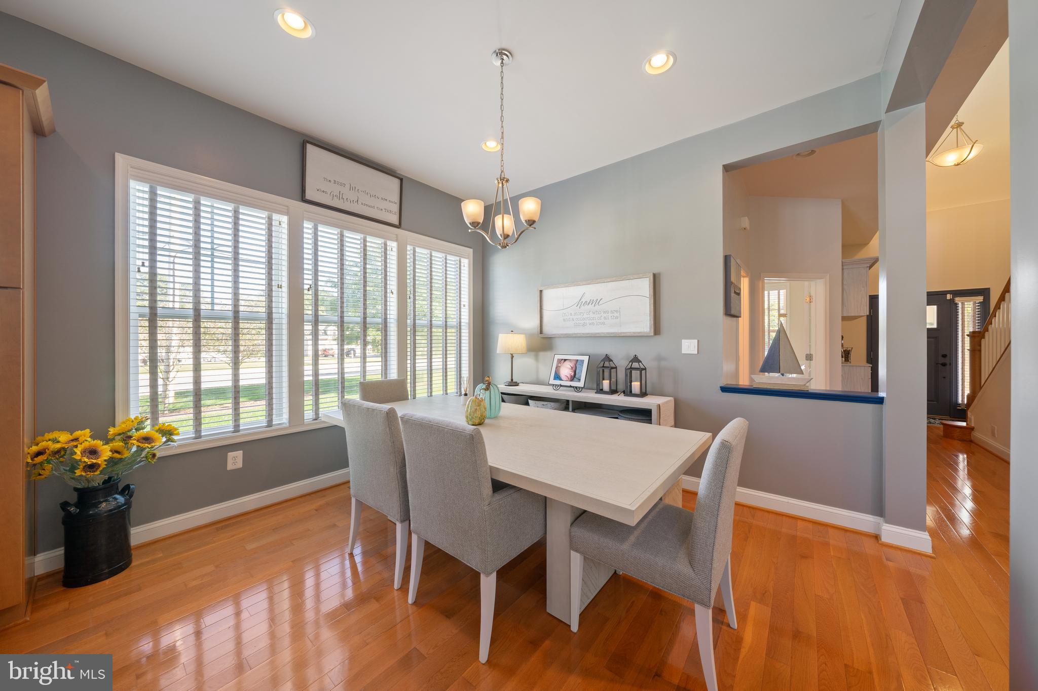 400 Shipyard Way Solomons, MD 20688 - Photo 10 of 100 Dining Area