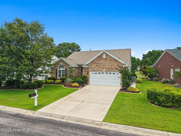 $425,000 | 938 Meadowlands Trail, Calabash, NC 28467