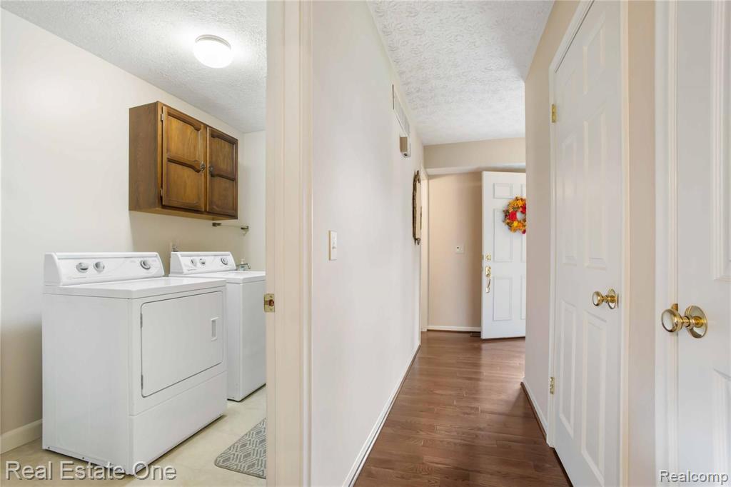862 Dunedin Drive Rochester Hills, MI 48309 - Photo 22 of 26