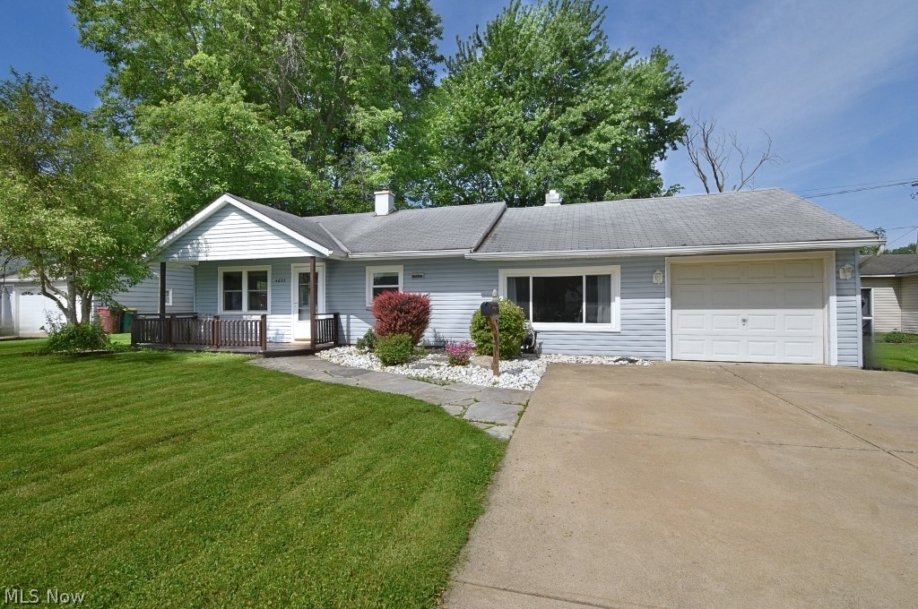 4872 Forest Road Mentor, OH 44060 - Photo 4 of 34