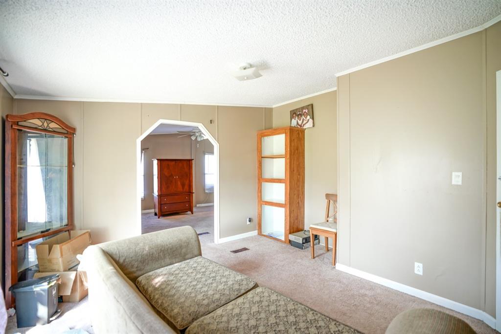 126 Sorrel Way Alvarado, TX 76009 - Photo 16 of 29