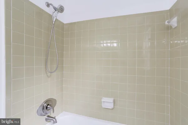 $2,450 | 3369 South Stafford Street, Unit A1, Arlington, VA 22206