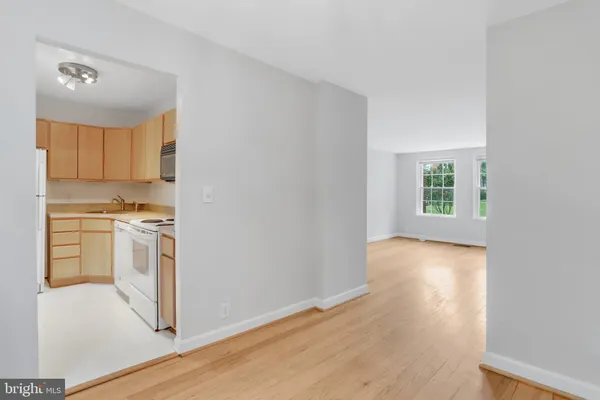 $2,450 | 3369 South Stafford Street, Unit A1, Arlington, VA 22206