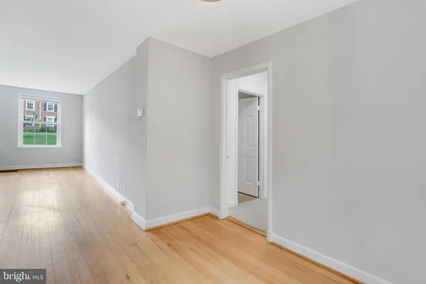 $2,450 | 3369 South Stafford Street, Unit A1, Arlington, VA 22206