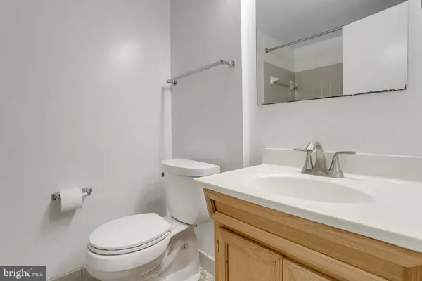 $2,450 | 3369 South Stafford Street, Unit A1, Arlington, VA 22206