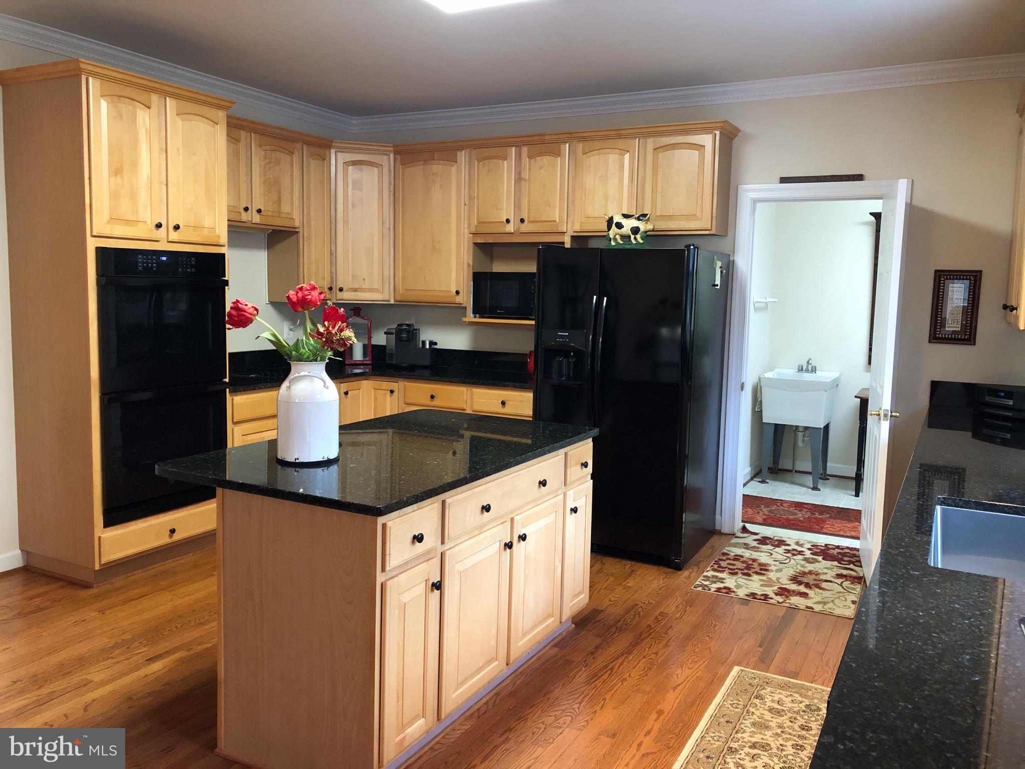 9780 Meetze Road Midland, VA 22728 - Photo 26 of 79 Brand new DOUBLE OVENS!