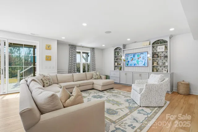 $1,300,000 | 6246 Six String Court, Fort Mill, SC 29708