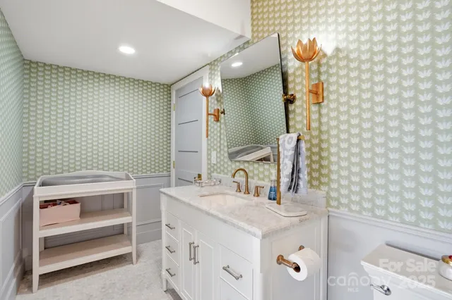 $1,300,000 | 6246 Six String Court, Fort Mill, SC 29708