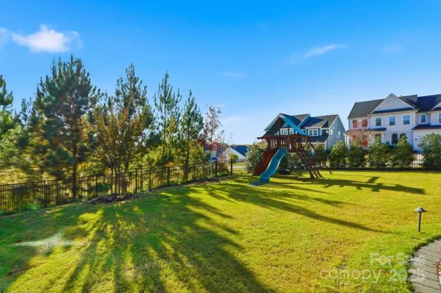 $1,300,000 | 6246 Six String Court, Fort Mill, SC 29708