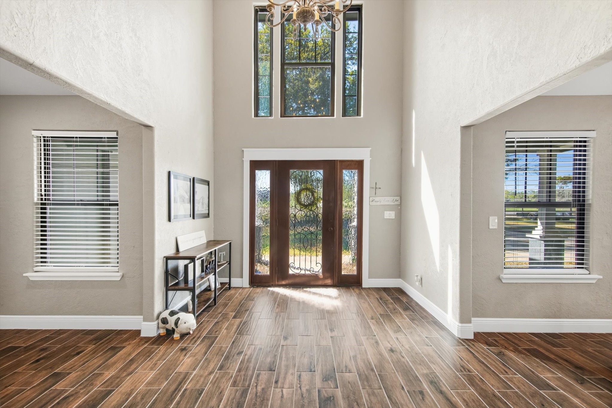 9711 Highway 150 Shepherd, TX 77371 - Photo 5 of 48 a view of a livingroom with wooden floor and a window
