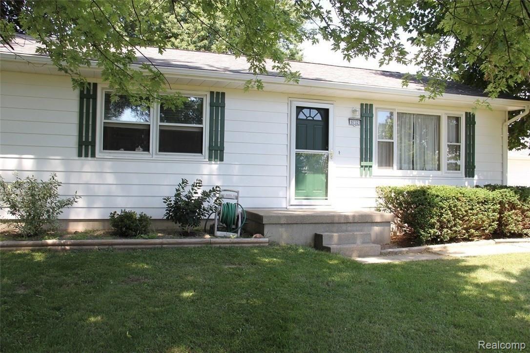 9732 Van Buren Road Fowlerville, MI 48836 - Photo 1 of 18 1.JPG