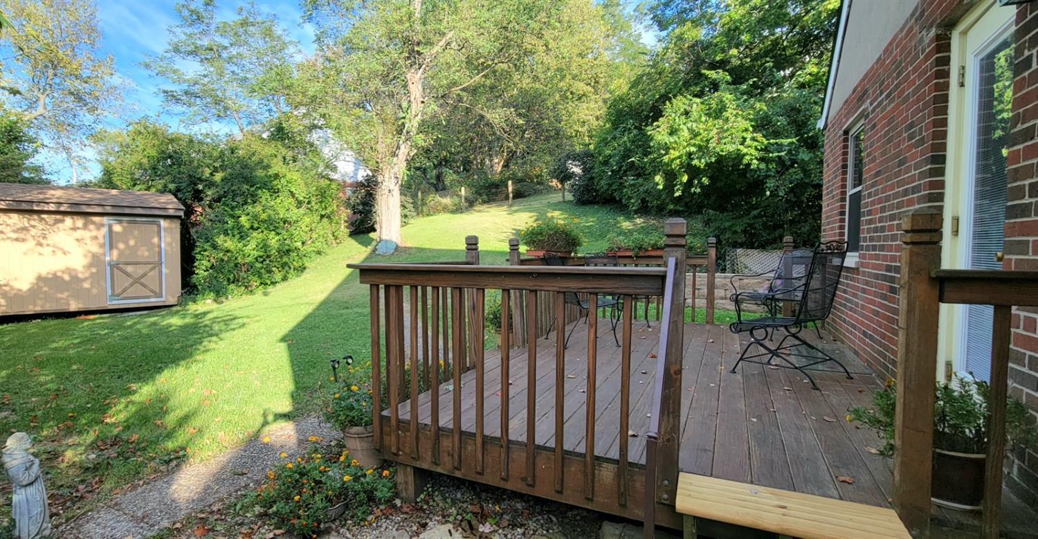 1512 Hunt Road Reading, OH 45215 - Photo 29 of 36