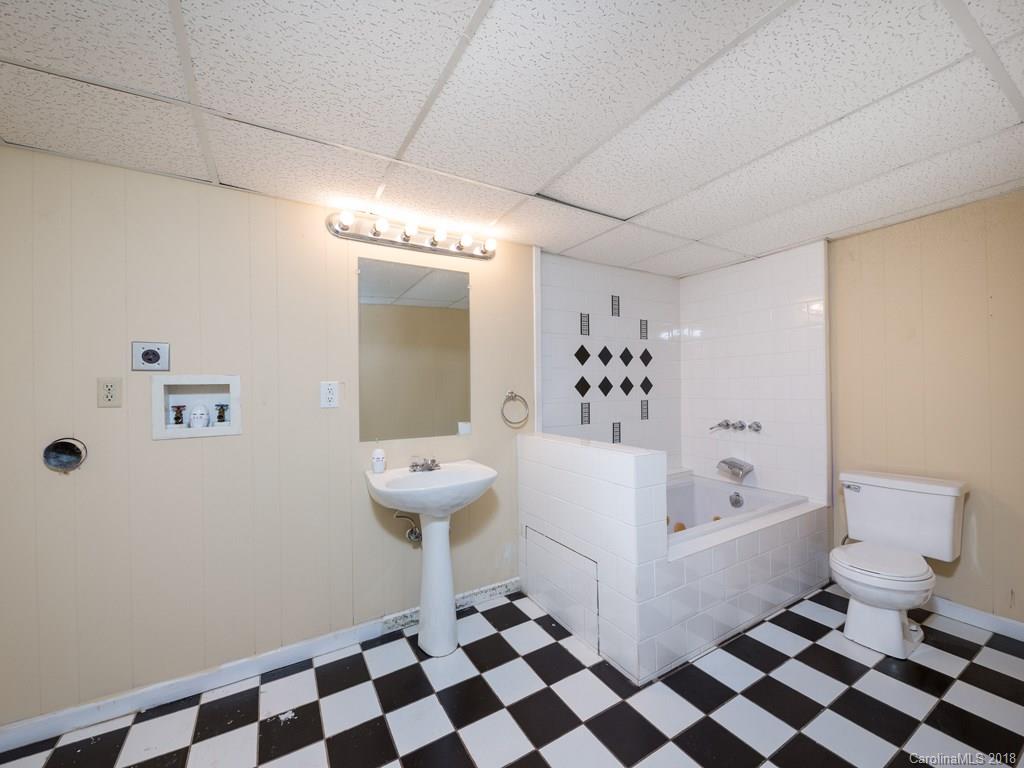 29 Innsbrook Road Asheville, NC 28804 - Photo 12 of 15 Gallery Image 12