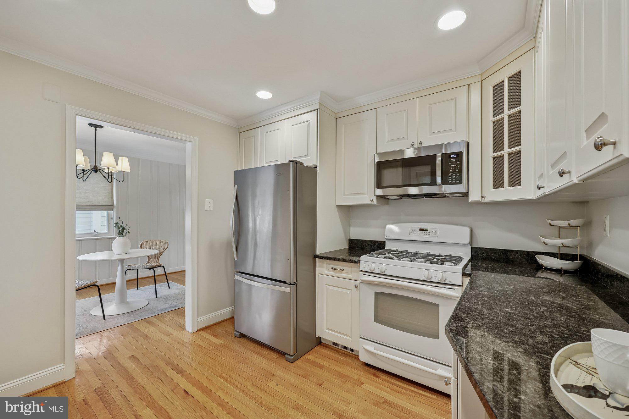 4626 Woodfield Road Bethesda, MD 20814 - Photo 24 of 127 Kitchen