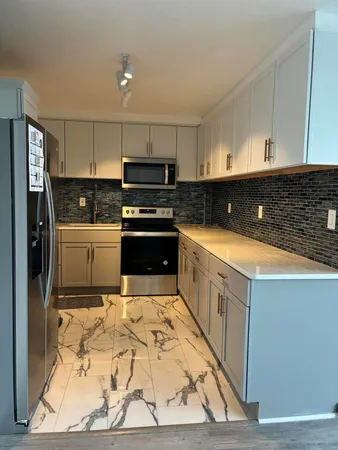 $98,000 | 8900 East Jefferson Avenue, Unit 632, Detroit, MI 48214