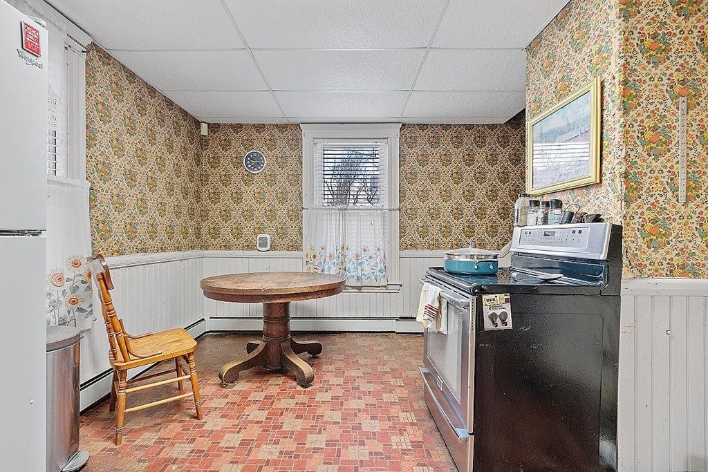 55 Channing Street Worcester, MA 01605 - Photo 14 of 32