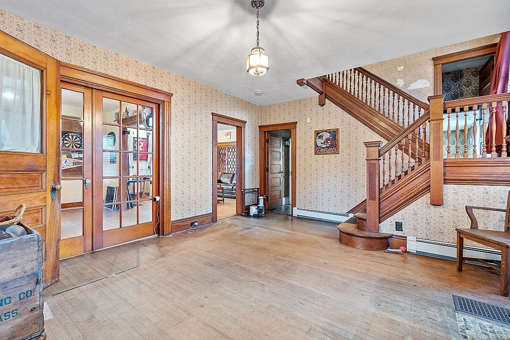 55 Channing Street Worcester, MA 01605 - Photo 5 of 32