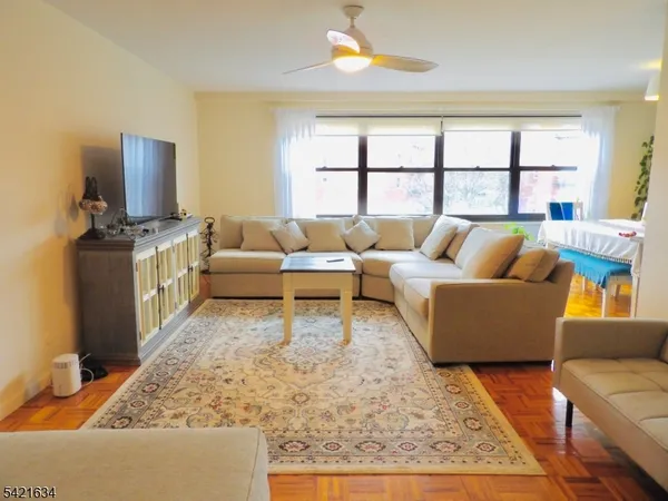 $2,800 | 2352 Linwood Avenue, Fort Lee, NJ 07024