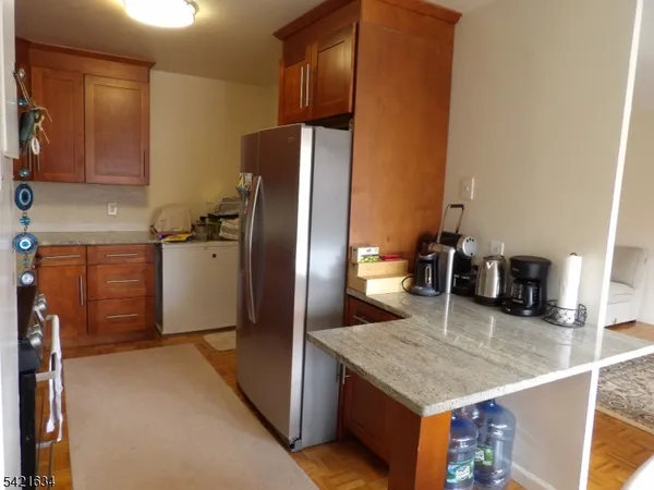 $2,800 | 2352 Linwood Avenue, Fort Lee, NJ 07024