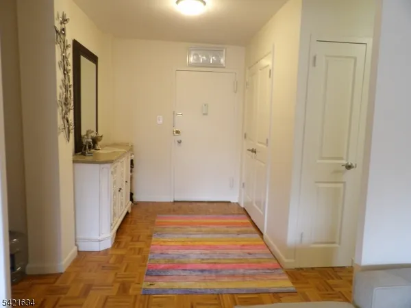 $2,800 | 2352 Linwood Avenue, Fort Lee, NJ 07024