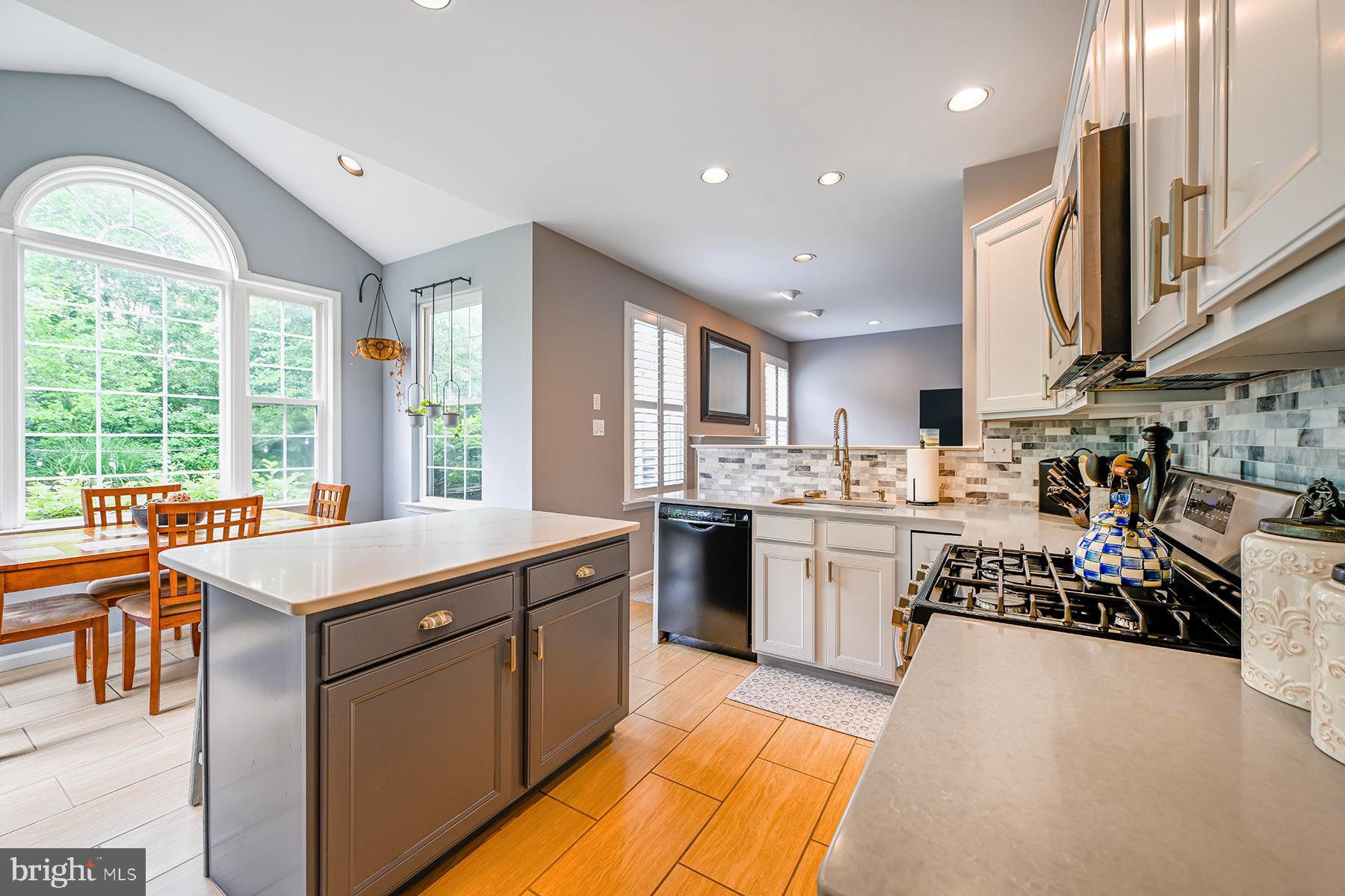 1506 Cloverhill Road Pottstown, PA 19464 - Photo 4 of 36 Kitchen