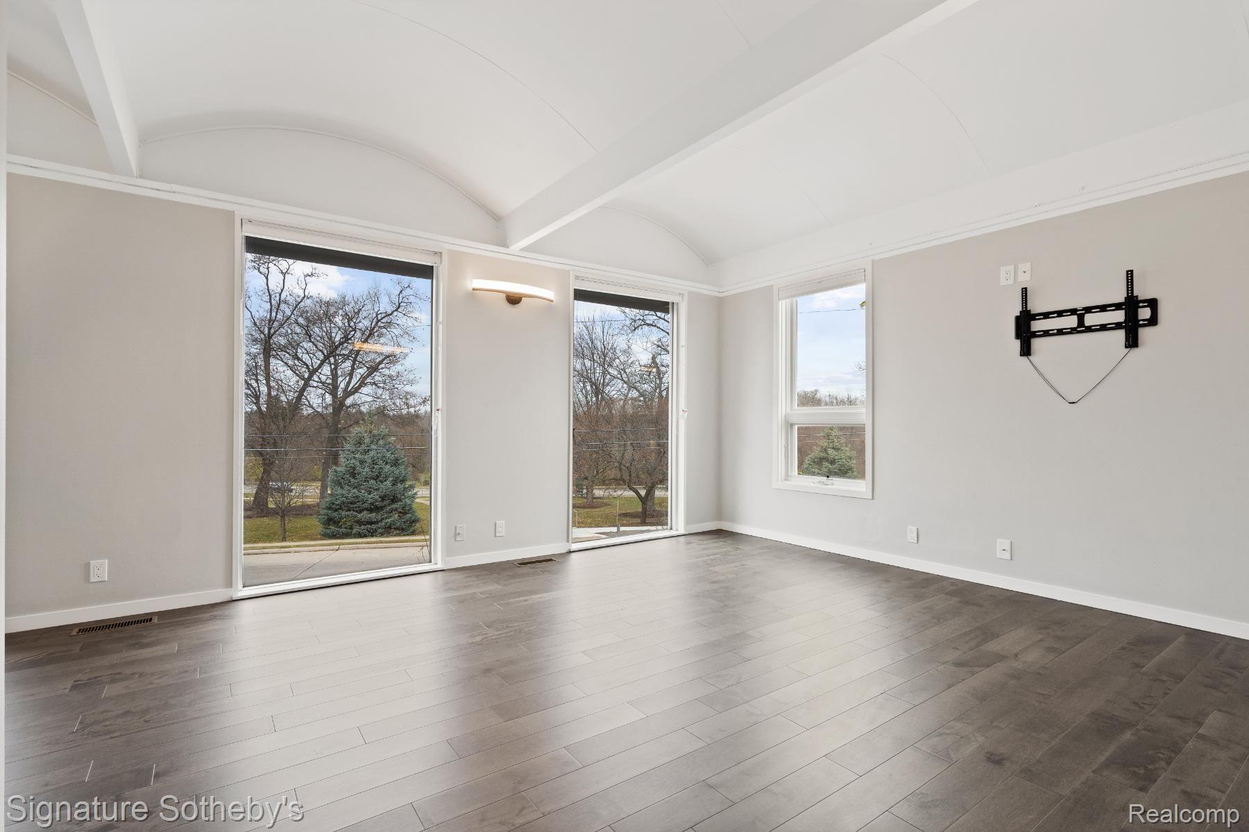 201 Southfield Road Birmingham, MI 48009 - Photo 8 of 37 Gallery Image 8