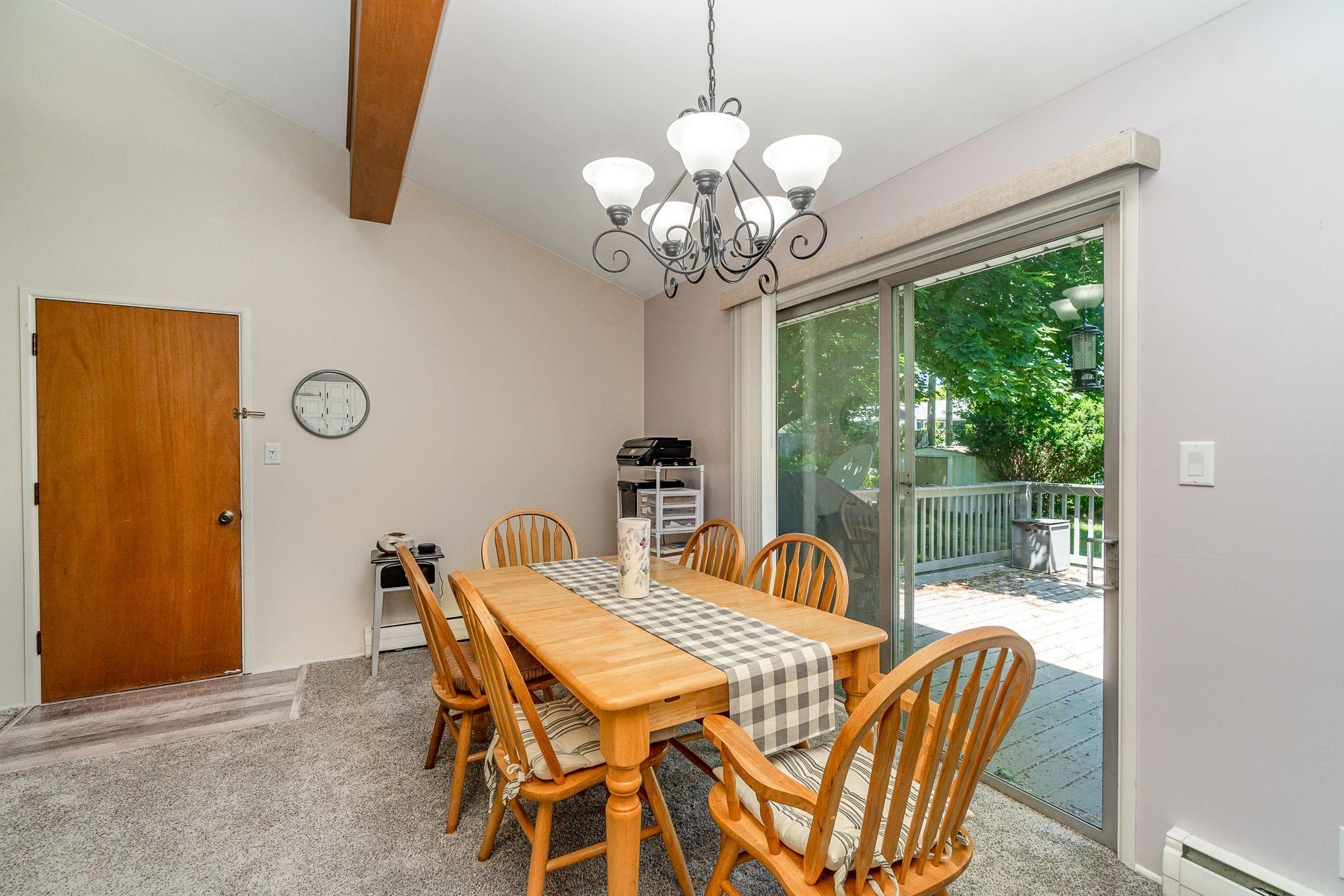 960 Falkirk Road Alma, MI 48801 - Photo 7 of 25 1901390-6.JPG