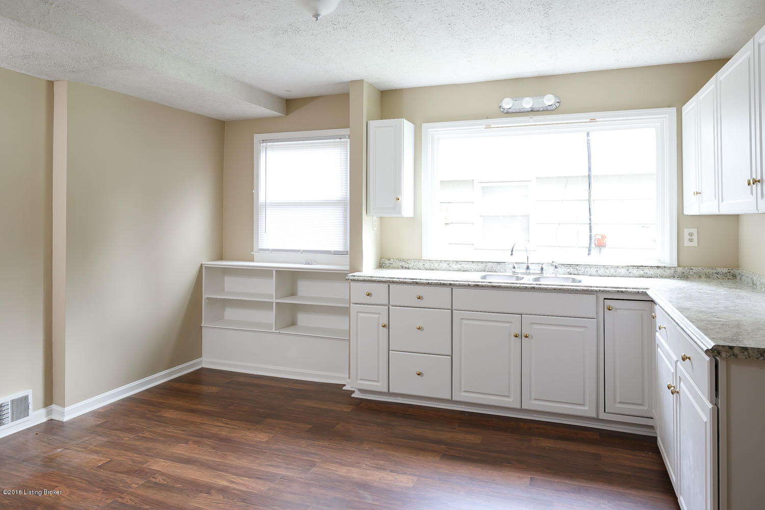 3137 Rosedale Boulevard Louisville, KY 40220 - Photo 3 of 20 Tim Furlong Jr. D Parks Rosedale (13 o