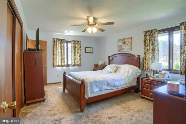 $269,900 | 162 Oak Drive, Thompsontown, PA 17094