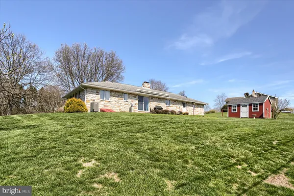 $269,900 | 162 Oak Drive, Thompsontown, PA 17094