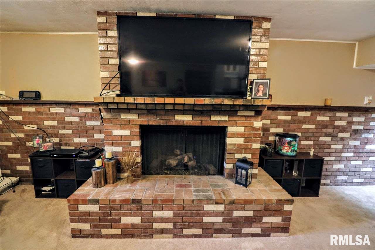 905 West Ravinwoods Road Peoria, IL 61615 - Photo 15 of 34 Gallery Image 15