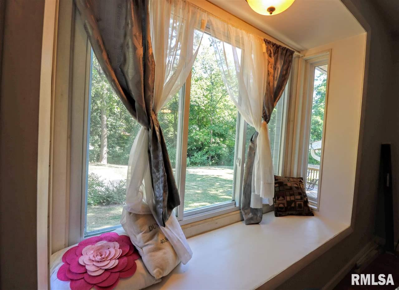 905 West Ravinwoods Road Peoria, IL 61615 - Photo 21 of 34 Gallery Image 21