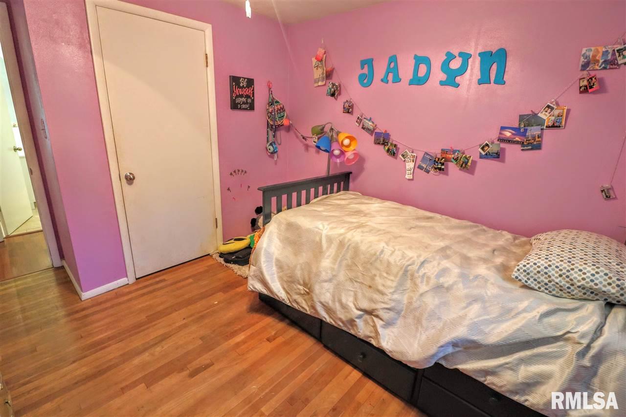 905 West Ravinwoods Road Peoria, IL 61615 - Photo 25 of 34 Gallery Image 25