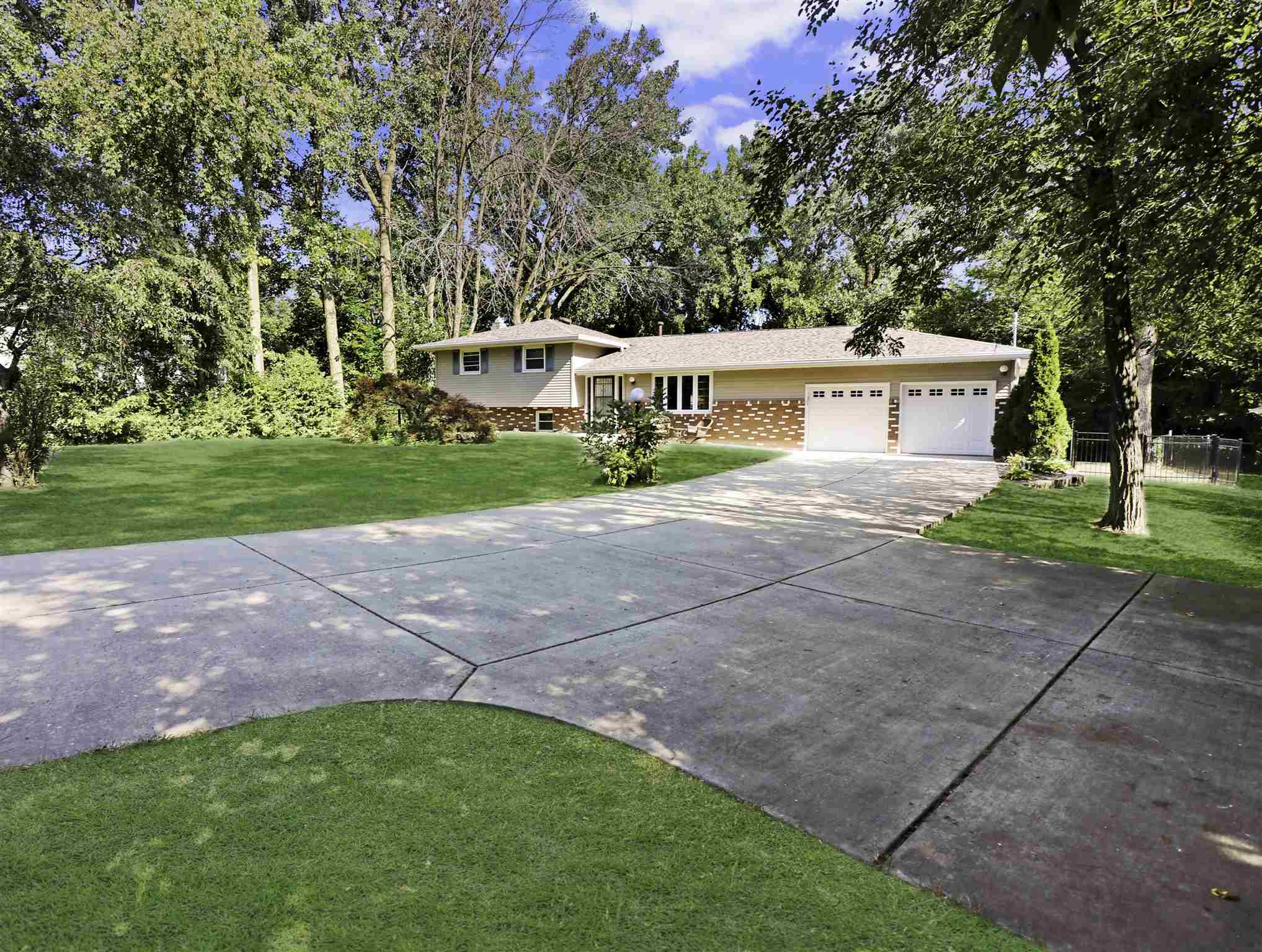 905 West Ravinwoods Road Peoria, IL 61615 - Photo 33 of 34 Gallery Image 33
