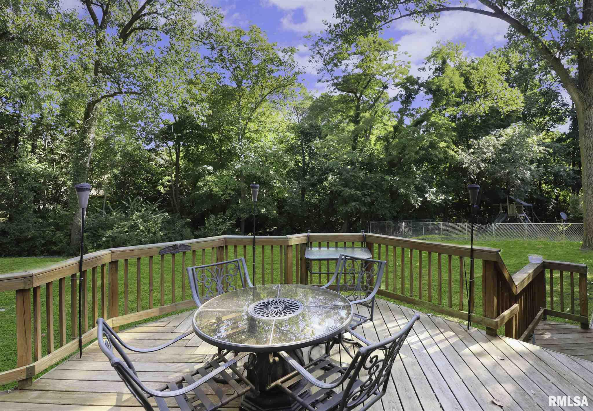 905 West Ravinwoods Road Peoria, IL 61615 - Photo 9 of 34 Gallery Image 9