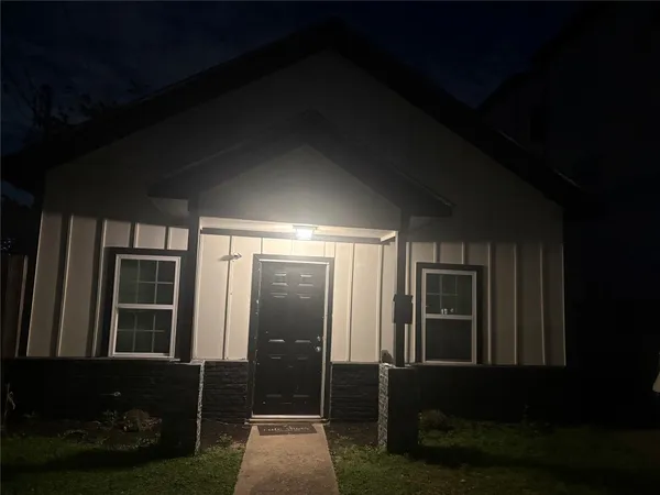 $1,500 | 3209 Ennis Street, Houston, TX 77004