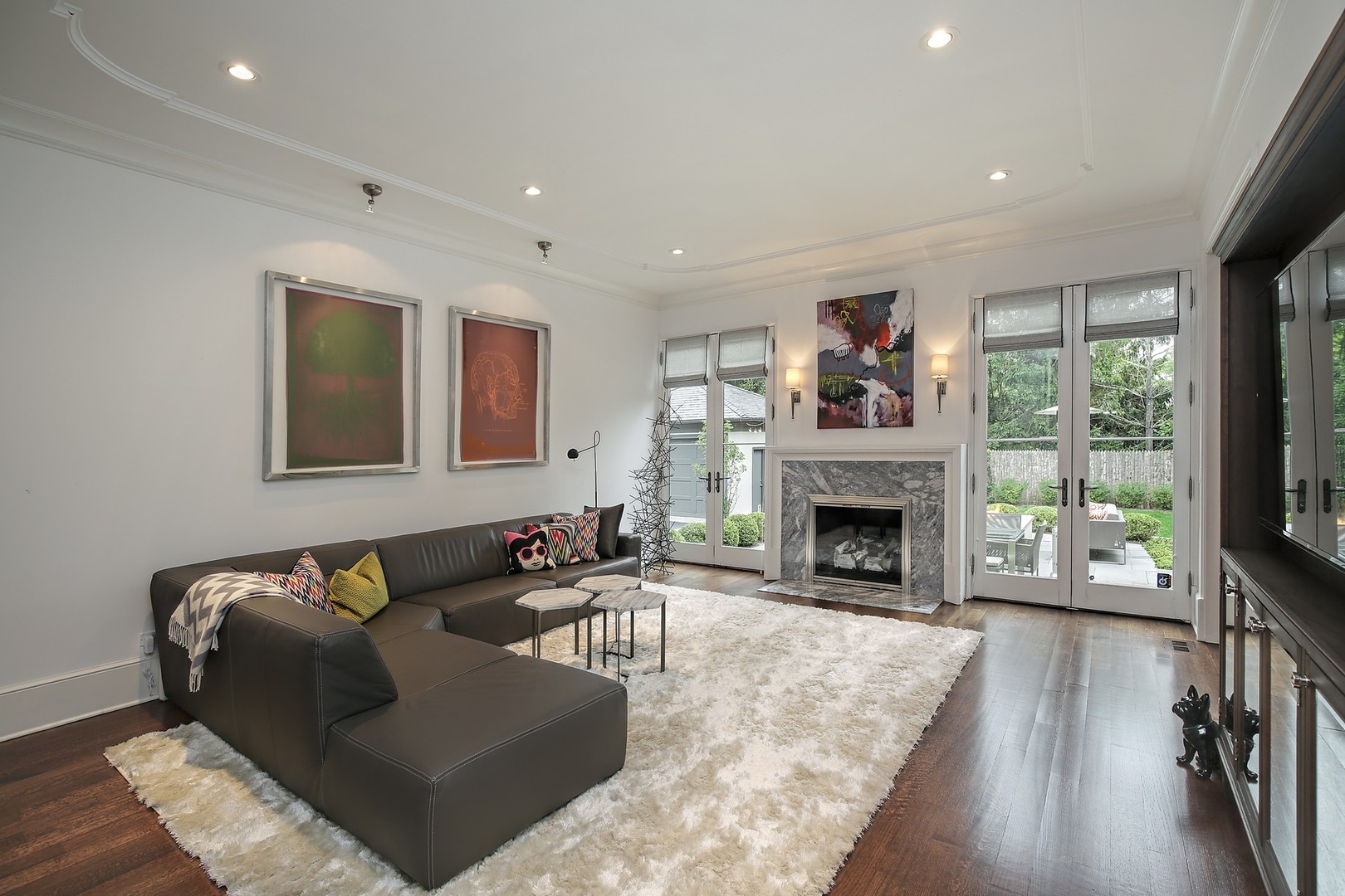 127 Old Green Bay Road Winnetka, IL 60093 - Photo 12 of 33 a living room with furniture and a fireplace