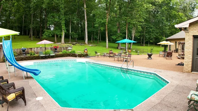$1,500,000 | 320 Shutes Cove, Old Hickory, TN 37138