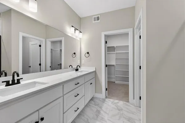 $490,510 | 25058 West 94th Terrace, Lenexa, KS 66227
