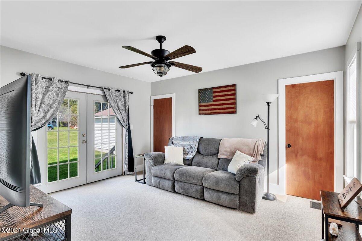 6 2nd Avenue Mayfield, NY 12117 - Photo 14 of 36 13-P1207056