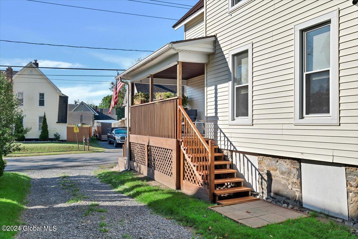 6 2nd Avenue Mayfield, NY 12117 - Photo 3 of 36 03-P1206960