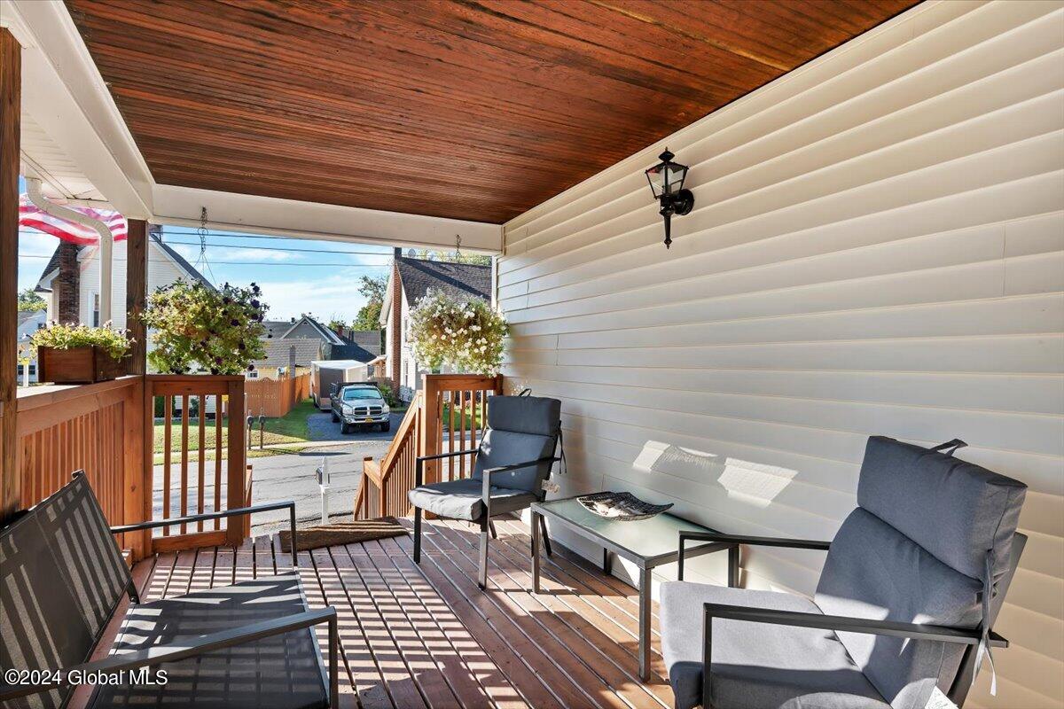 6 2nd Avenue Mayfield, NY 12117 - Photo 4 of 36 04-P1206984