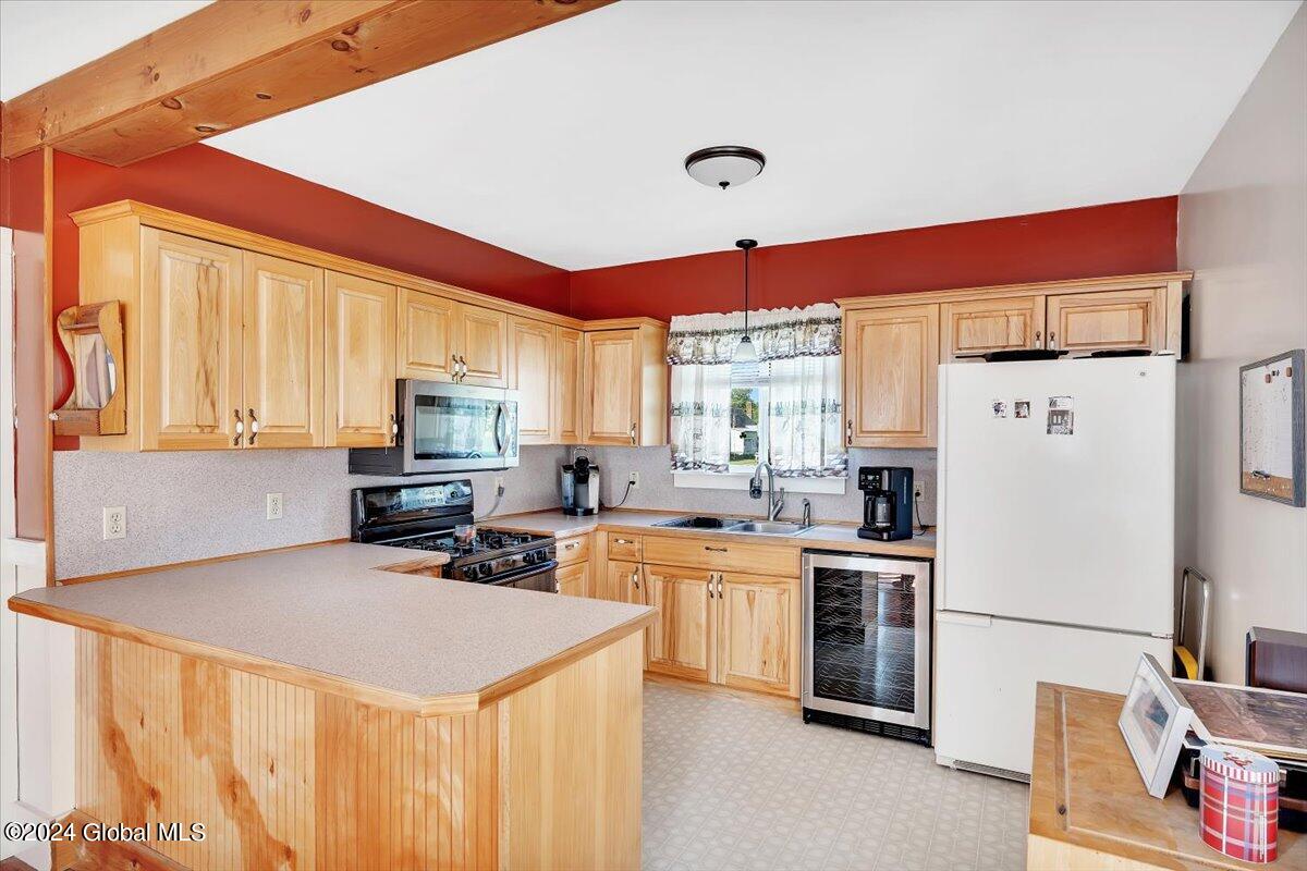 6 2nd Avenue Mayfield, NY 12117 - Photo 9 of 36 09-P1207027