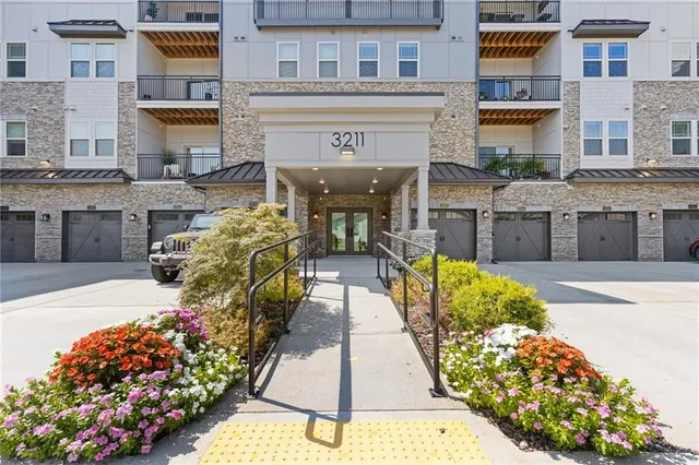 $480,000 | 3211 Orwell Way, Unit 4305, Cumming, GA 30041