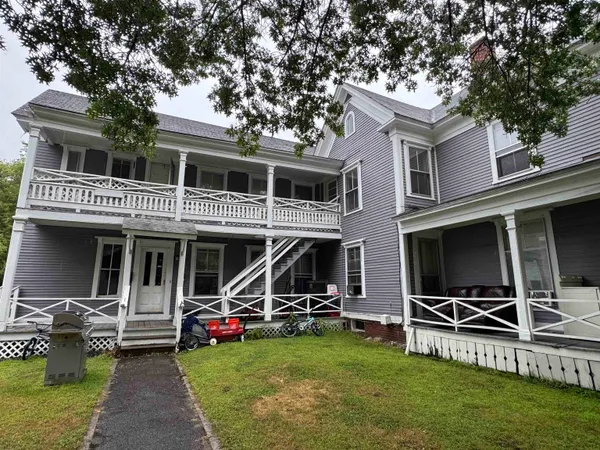 $1,675 | 154 Washington Street, Unit 3, Keene, NH 03431