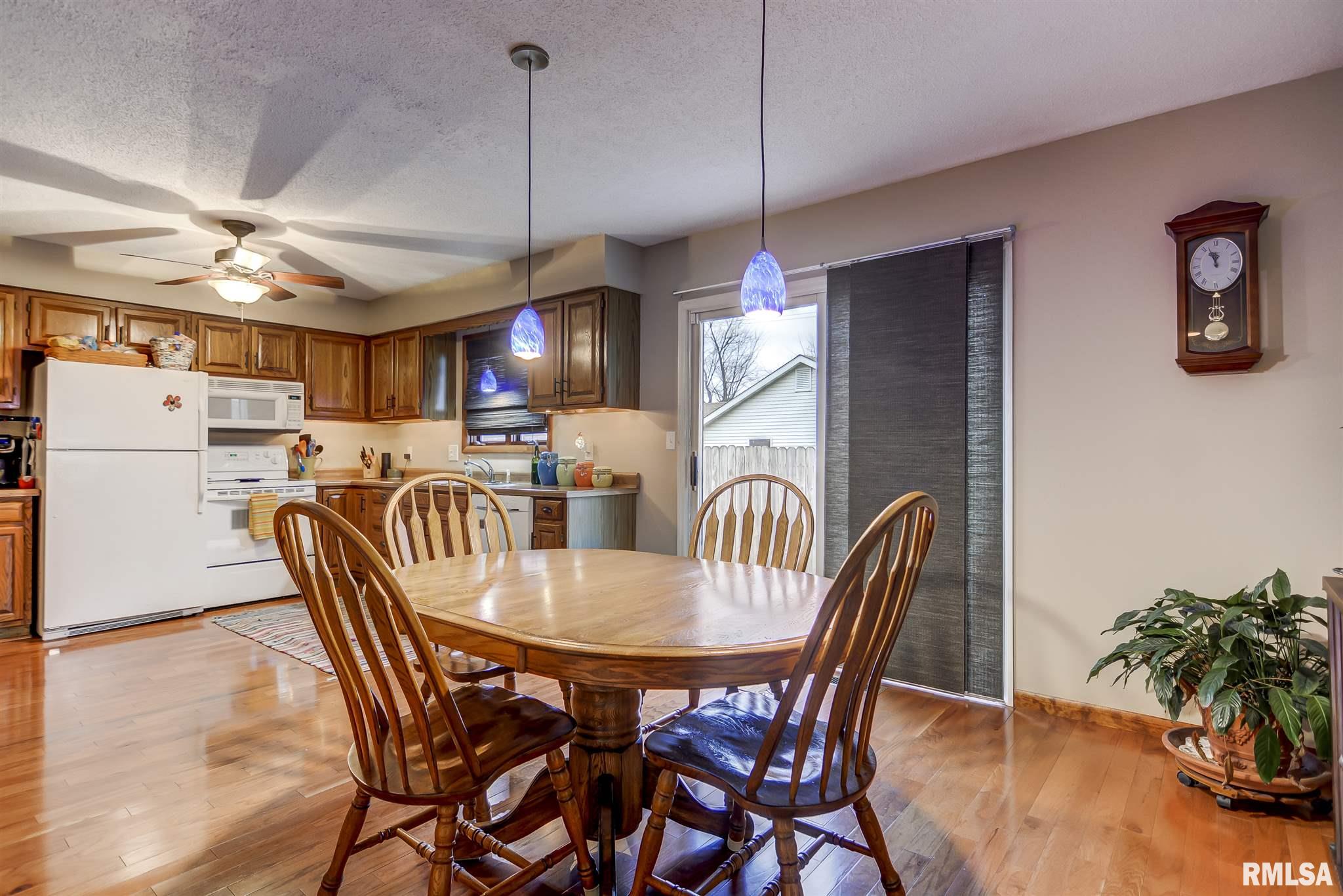 2229 Croydon Drive Springfield, IL 62703 - Photo 12 of 35