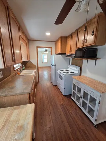 $165,000 | 832 West Charles Street, Independence, MO 64055