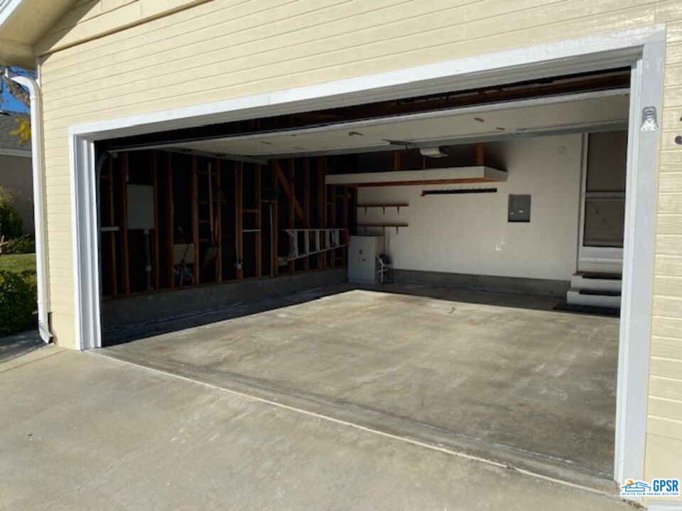 3522 Amber Lane Oceanside, CA 92056 - Photo 31 of 33 a view of a garage